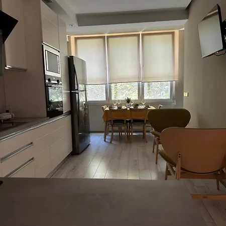 Klt Blloku Center Apartmán *