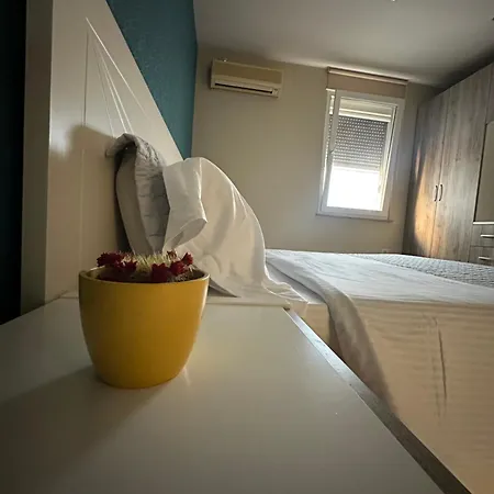 Klt Blloku Center * Tirana